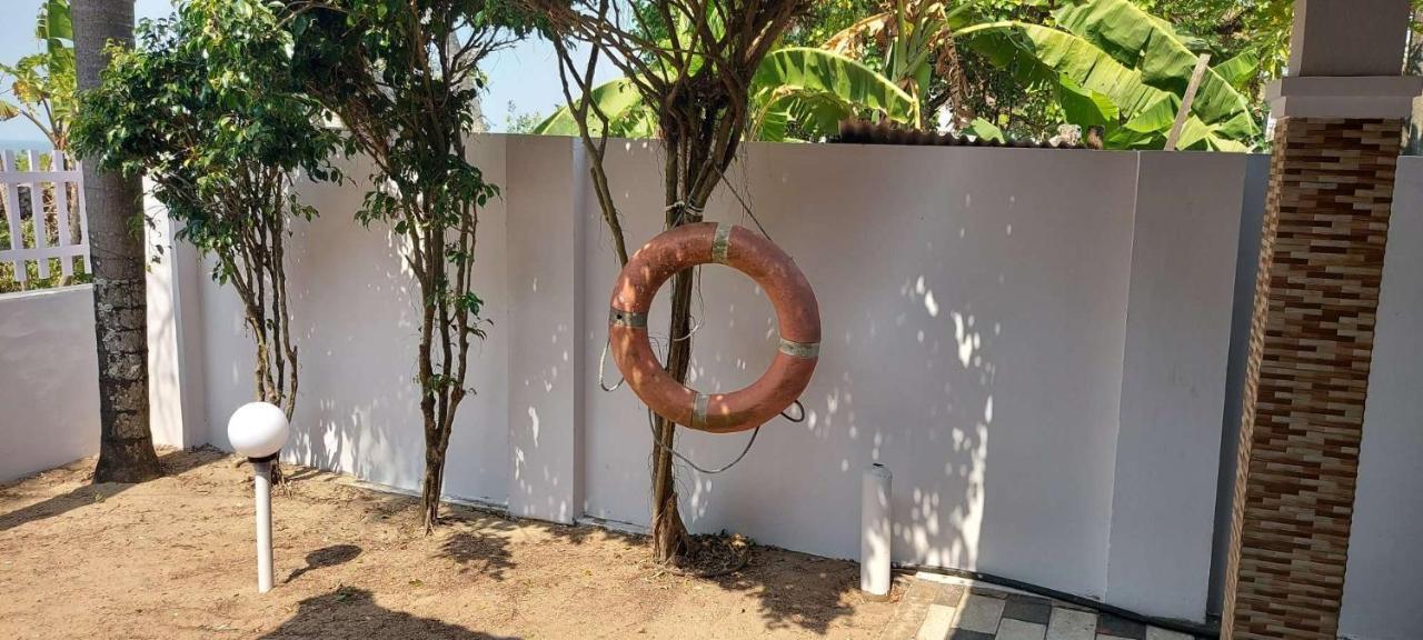 Happy Seas Beach Villa Alappuzha Bagian luar foto
